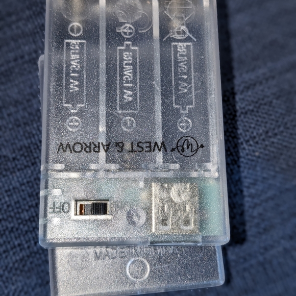 LED Curtain String Warm Lights/2 boxes - Picture 12 of 16